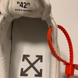 Off-White sneakers - brand new